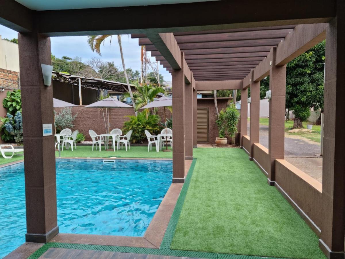 Hotel Rouver ฟอสดูอีกวาซู ภายนอก รูปภาพ