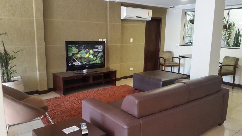 Hotel Rouver ฟอสดูอีกวาซู ภายนอก รูปภาพ